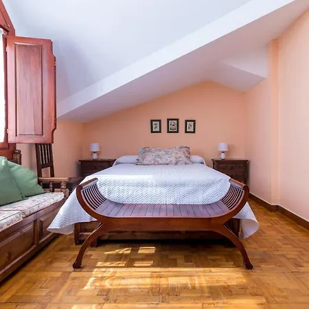 Charming With Garden Near Santillana