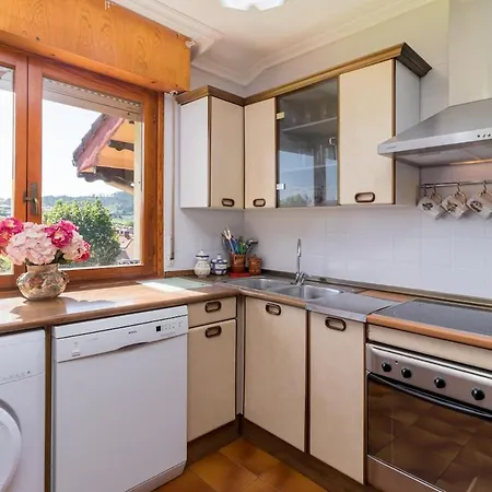 Charming With Garden Near Santillana