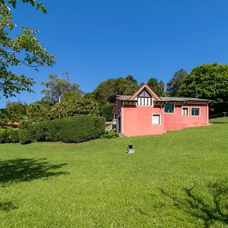 Encantadora Casa Con Jardin Cerca De Santillana Del Mar 아파트