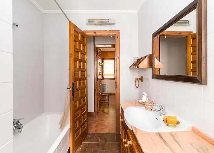 Apartment Encantadora Casa Con Jardin Cerca De Santillana Del Mar