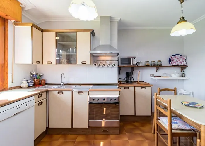 Encantadora Casa Con Jardin Cerca De Santillana Del Mar Orena